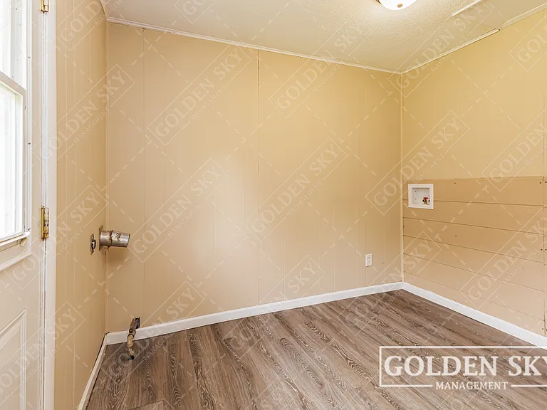 6301 E Piccadilly Rd — Photo 10