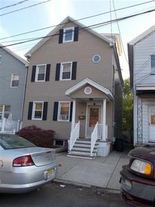 16 E 11th St, Bayonne, NJ, 07002