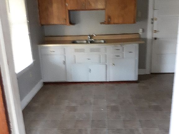 2nd image of 3296 W 52nd St