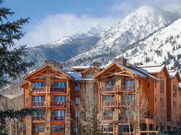 3285 Village Dr #203, Teton Village, WY 83025