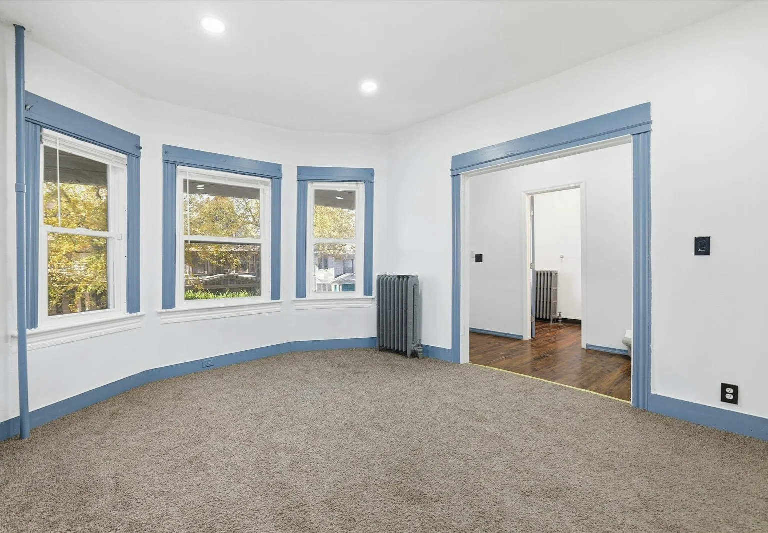 940 Monroe Avenue — Photo 2