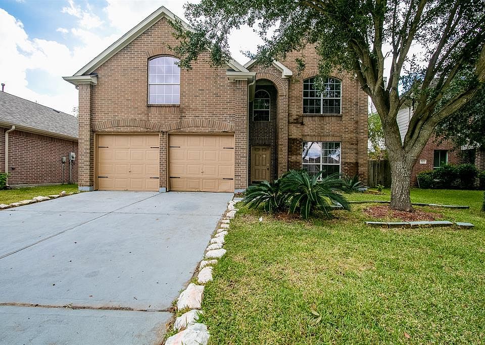 1st image of 2739 Whitinham Dr