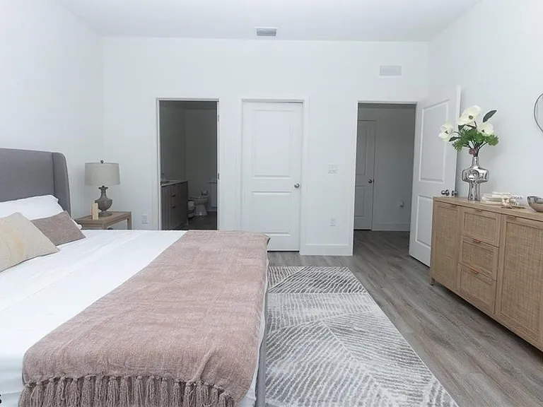 1476 Rugby Ln — Photo 13