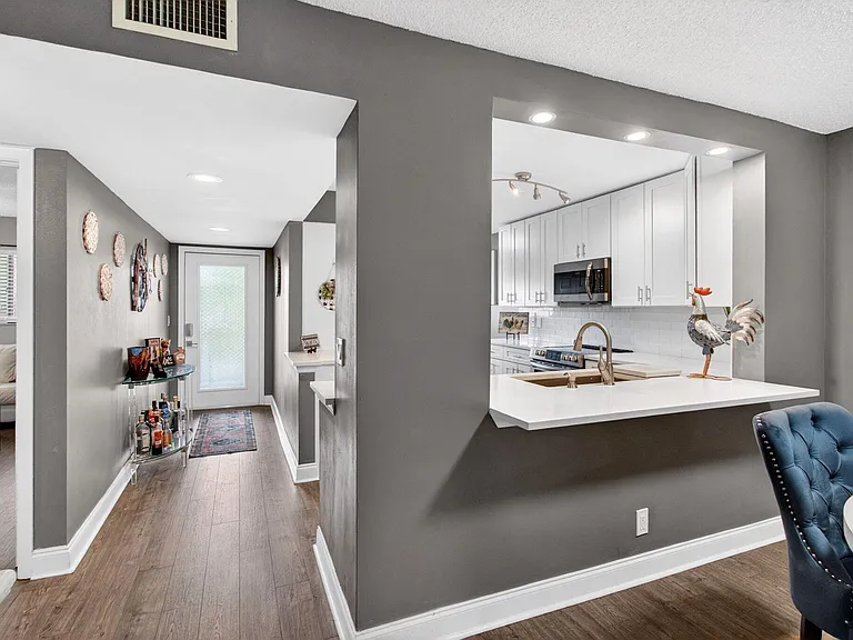 5550 Witney Dr #209 — Photo 19