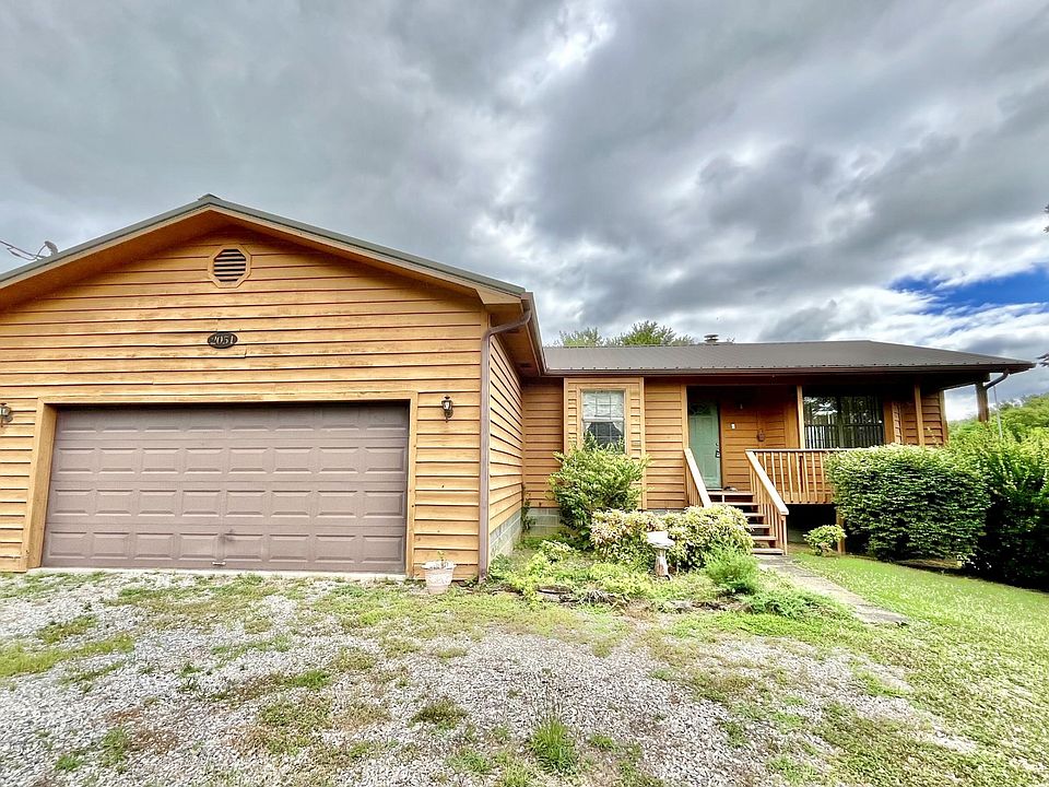 1st image of 2051 Tiffany Way