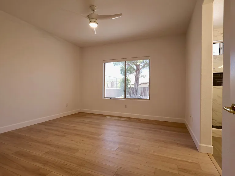 1605 Williamsport St — Photo 14