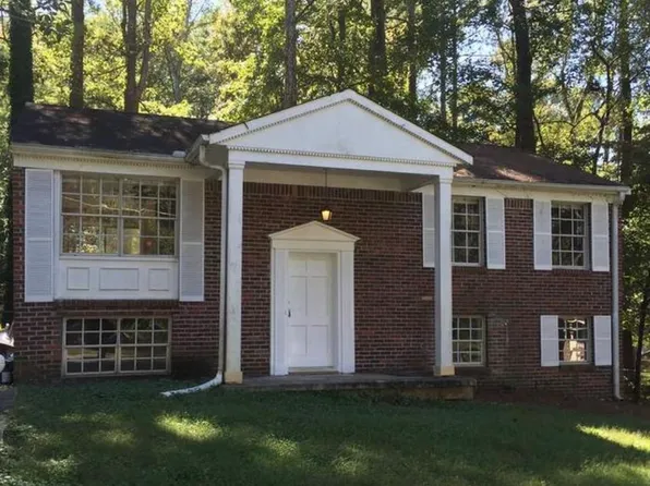 8420 Stonewall Jackson Dr, Jonesboro, GA 30238