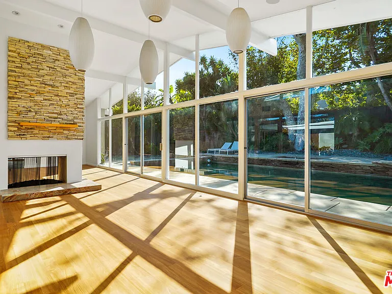 30725 Manzano Dr — Photo 15