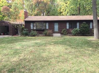 58 Yarmouth St, Longmeadow, MA 01106