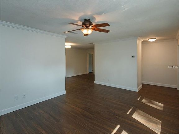 5th image of 751 Northwood Cir