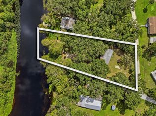 2400 N Junglecamp Rd, Inverness, FL 34453