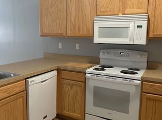 316 6th Ave SE APT 6, Stanley, ND 58784