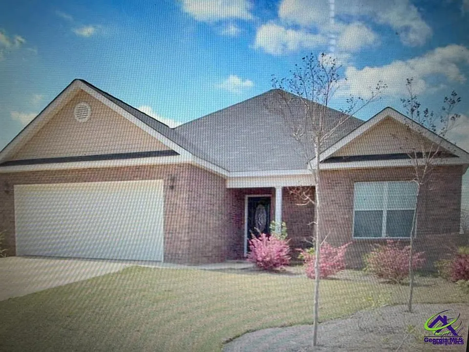 210 Manchester Ln
