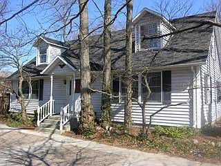 1st image of 765 Llewellyn Ave