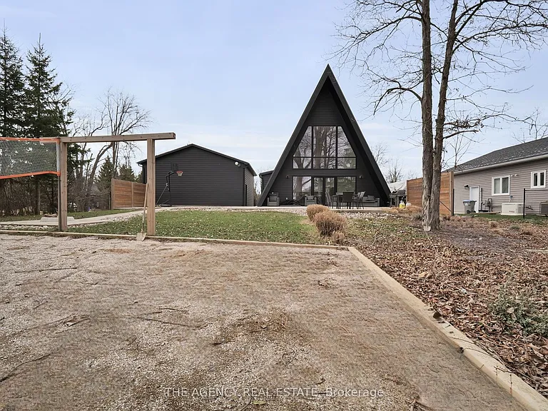 8464 Adams Ct — Photo 32