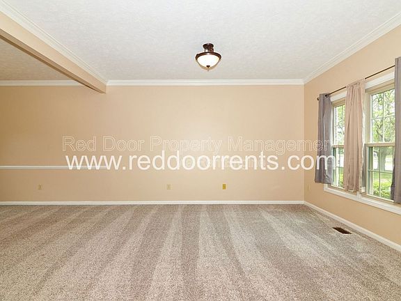 3rd image of 12854 Fleetwood Dr S