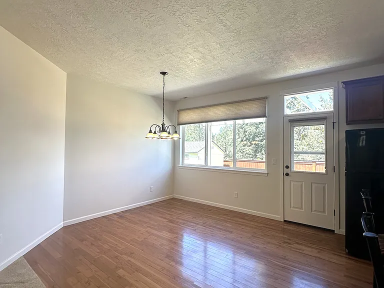 63351 Lamoine Ln — Photo 11