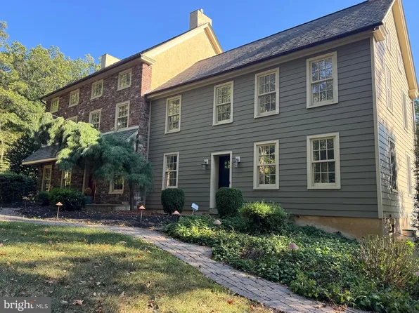 673 Spring Mount Rd, Schwenksville, PA 19473