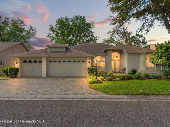 7323 Blue Skies Dr, Spring Hill, FL 34606