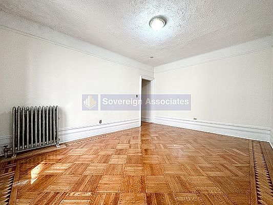 3rd image of 100 Cabrini Blvd APT 32