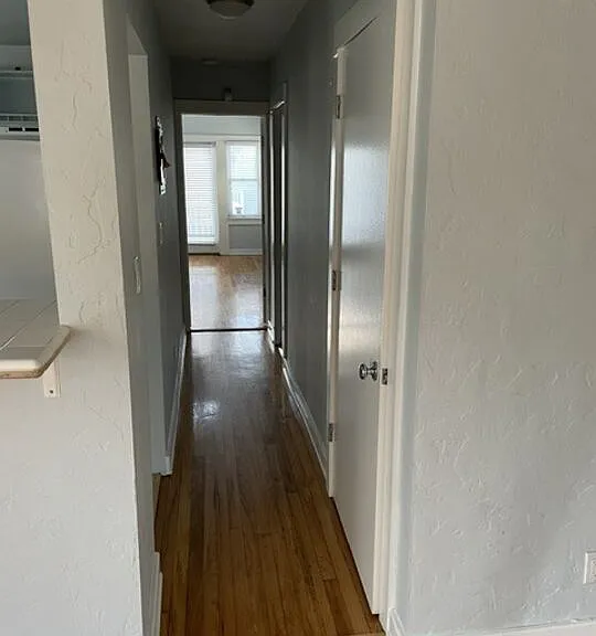 2450 NW 4th St — Photo 5