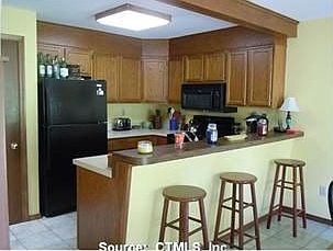 5th image of 81 Copper Beech Dr