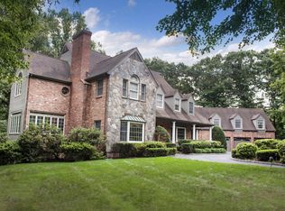 257 Hawks Hill Rd, New Canaan, CT 06840
