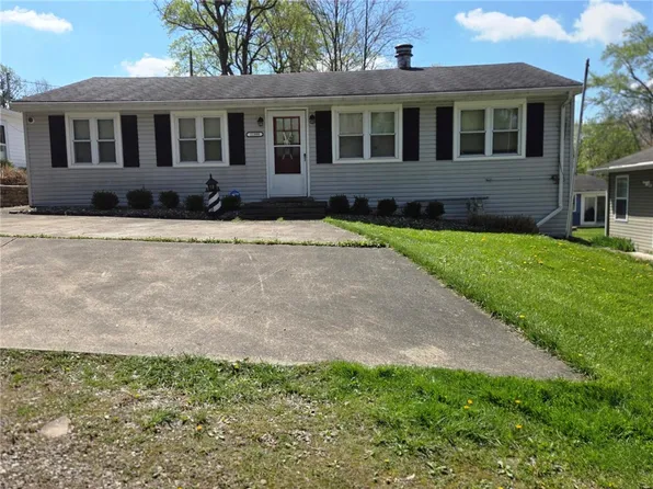 11999 Crafton Ave, Conneaut Lake, PA 16316