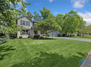 1543 Ridge Cross Rd, Perrysburg, OH 43551