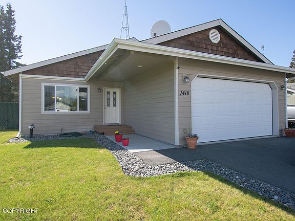 4th image of 1418 Equinox Way
