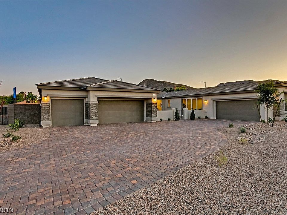 1st image of 4881 Grand Canyon Dr