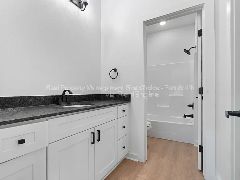 8915 Cambria Cir #A — Photo 17