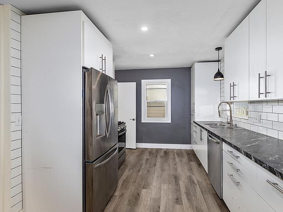 4th image of 1813 Blandford Ave SW
