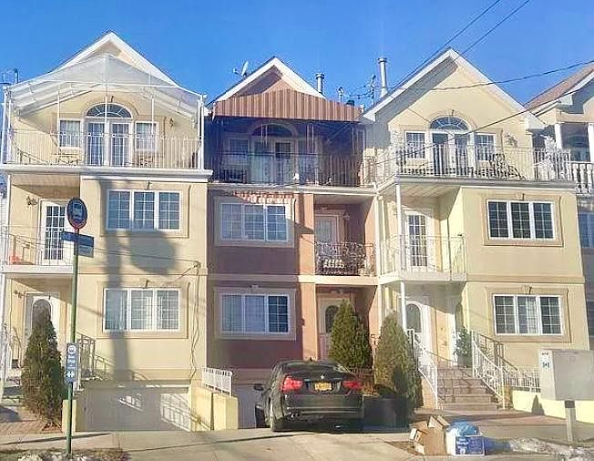 1st image of 905 Dean Ave