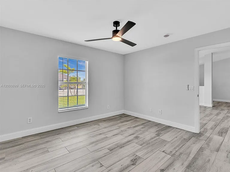 2022 NW 9th Ter — Photo 36