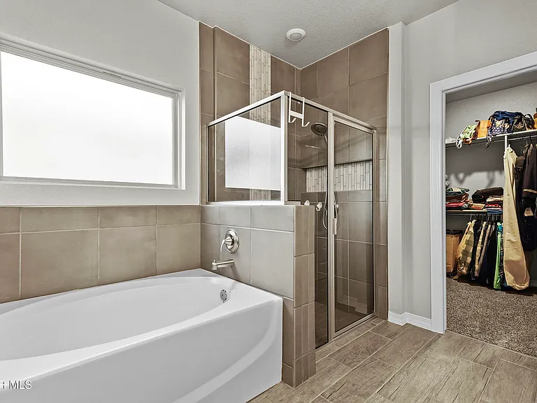 1048 Nepal Sky St — Photo 23