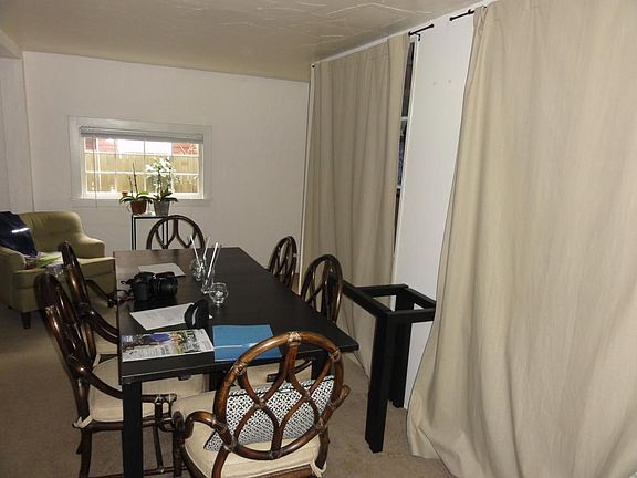 dinning area off of living room