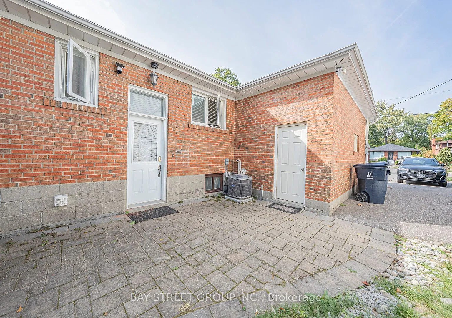 2 bed, $2,050 — Photo 2