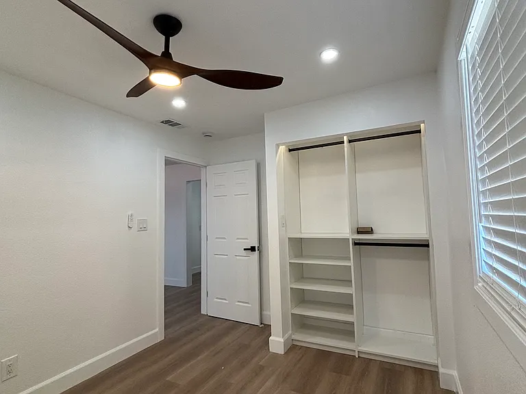 2045 Nolan Ct — Photo 17