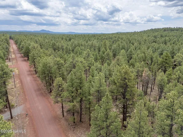 7454 E Robin Hood Rd, Williams, AZ 86046