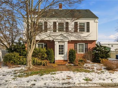 198 Gibbs Ave, Newport, RI, 02840