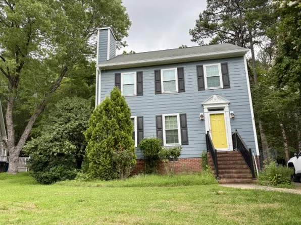 18 Striding Ridge Ct, Durham, NC 27713