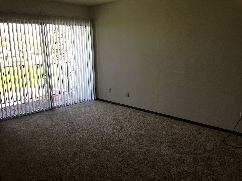 1st image of 4019 W Hollow Creek Dr #212