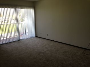 4019 W Hollow Creek Dr #212, Peoria, IL 61615