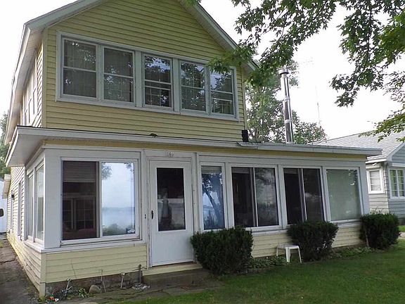 2nd image of 1060 Shoreline Dr
