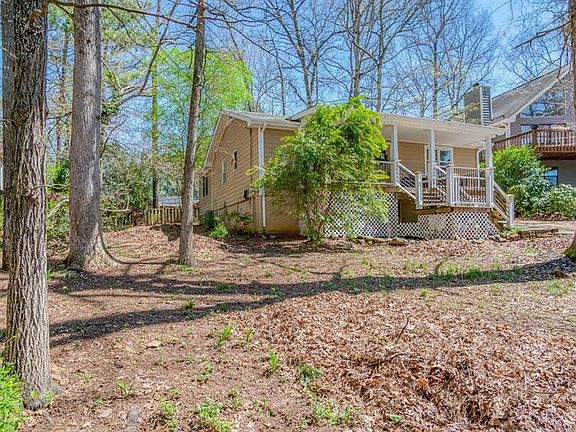 2nd image of 8841 Lake Dr
