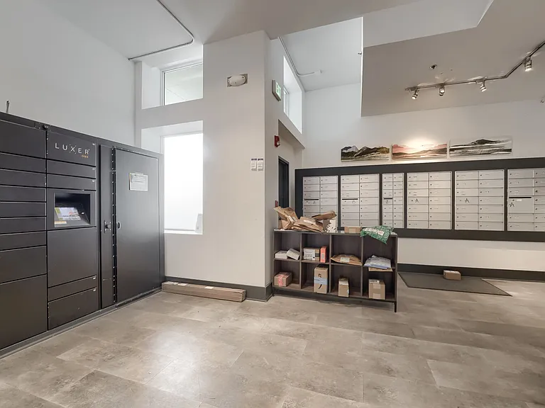 655 Crockett St #A207 — Photo 10