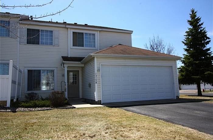 End Unit w/ 2-Car Garage