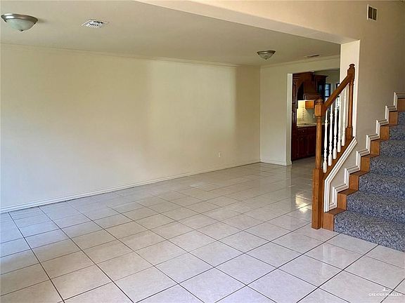 4th image of 2715 Santiago St