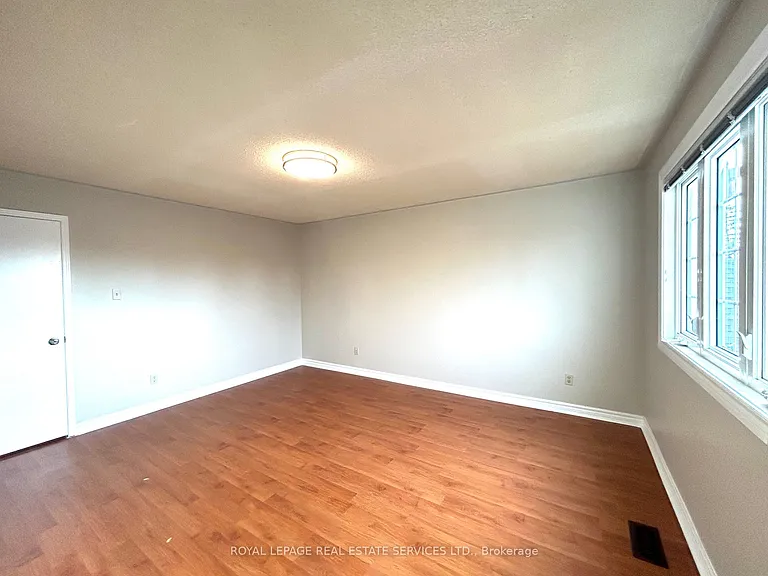 4523 Kimbermount Ave — Photo 15